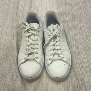 Adidas sneakers with gold in the back worn once or twice